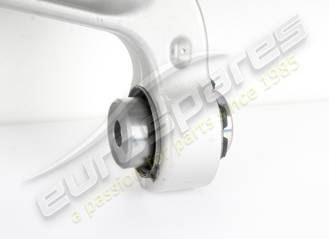 nouveau bras de suspension avant droit maserati. numéro de pièce 670107803 (4)