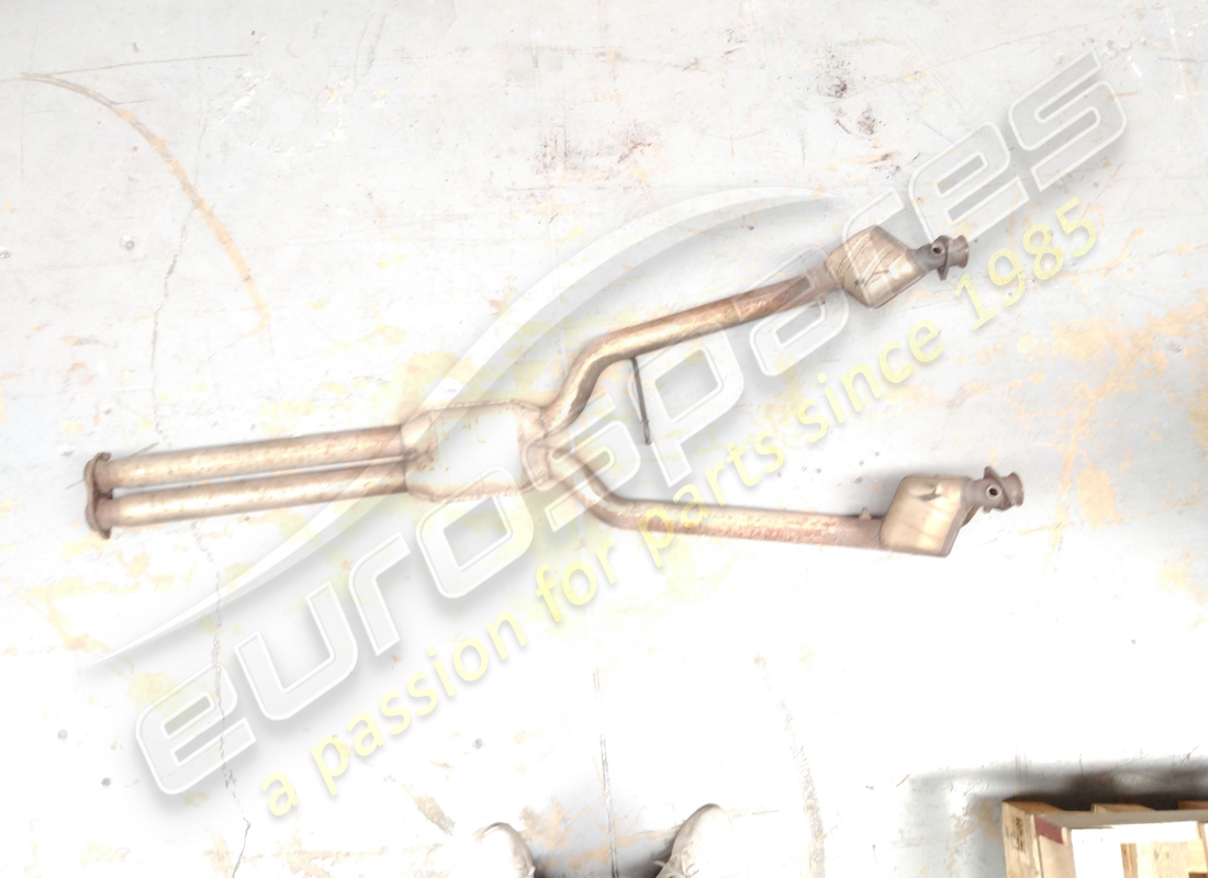 COLLECTEUR Maserati UTILISÉ AVEC CONVERTISSEUR CATALYTIQUE. NUMÉRO DE PIÈCE 389005104 (1)