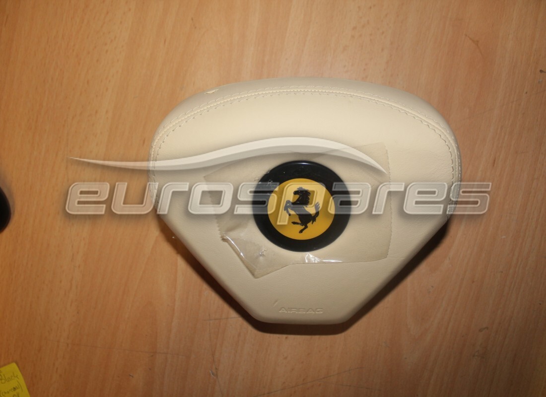 crème pour airbag côté conducteur. référence : 82023804 (1)