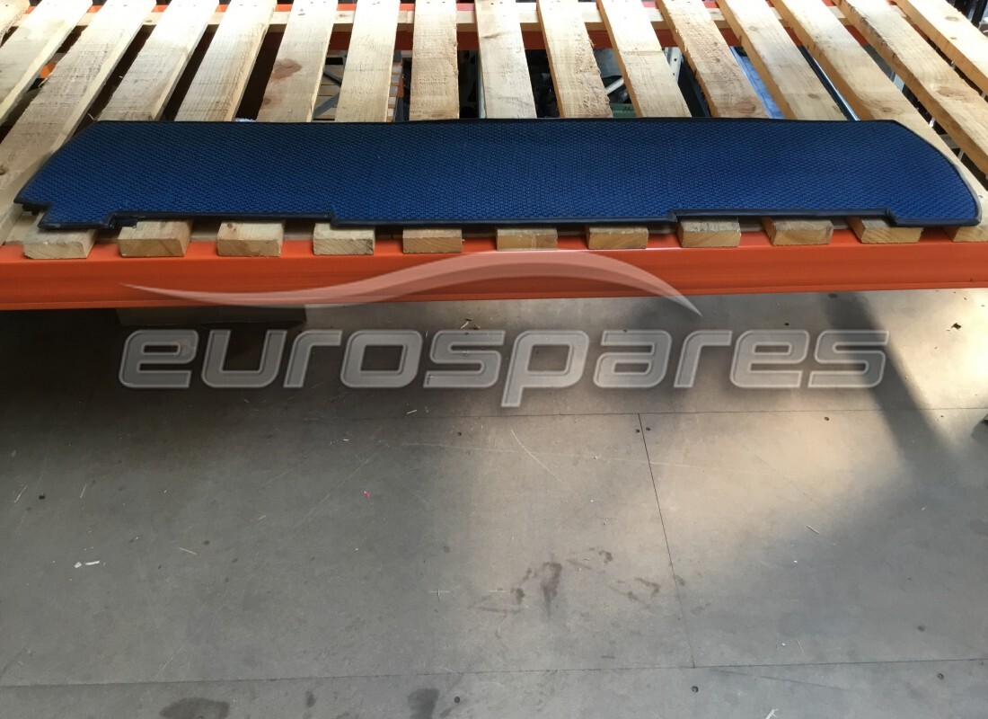 nouveau (autre) ferrari tapis arrière. numéro de pièce 40235202 (1)