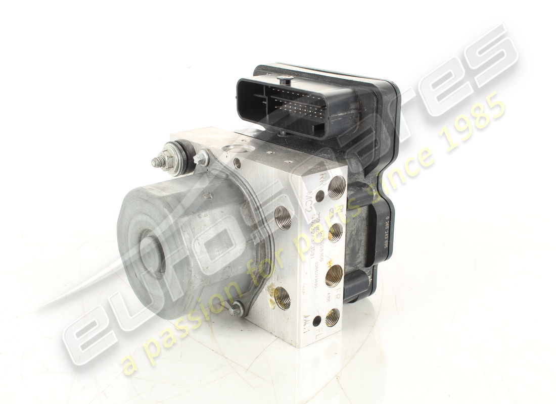 used maserati abs/asr assembly (electronic + hydrau. part number 673000368 (2)