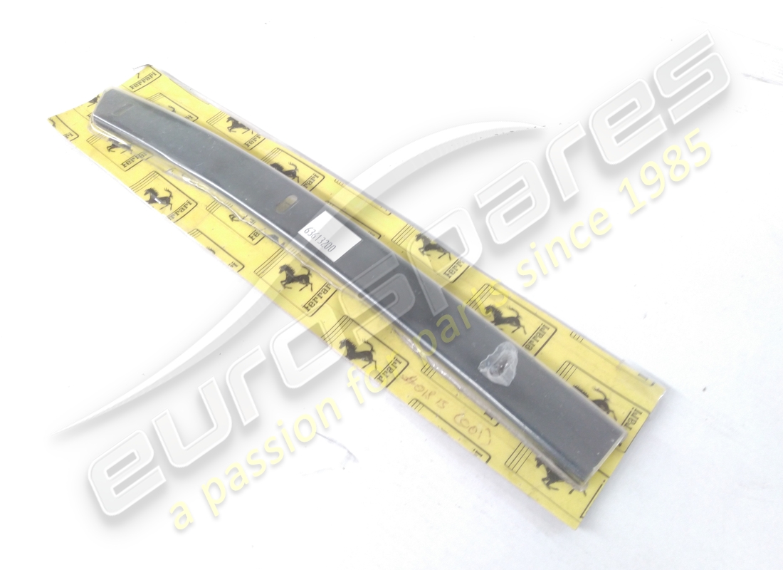 nouveau ferrari support caoutchouc avant droit profi. numéro de pièce 63613200 (2)