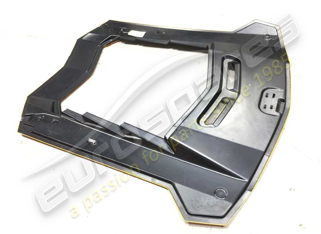 couvercle de coffre lamborghini endommagé. numéro de pièce 476827025 (2)