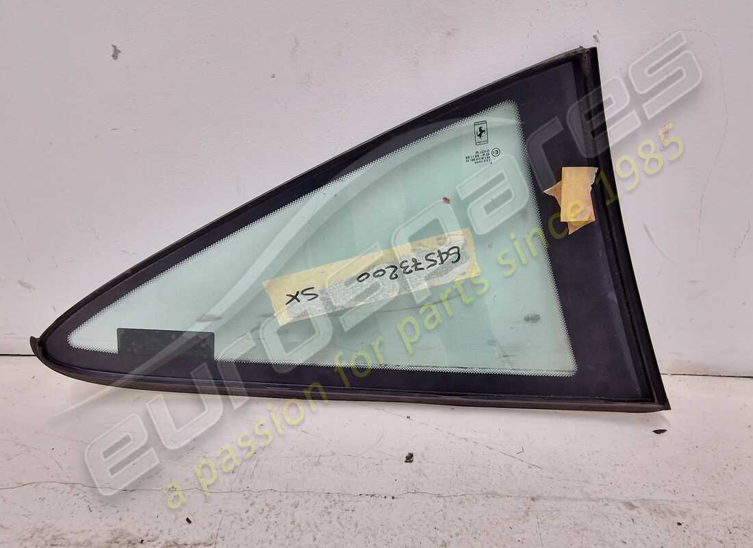 nouveau ferrari vitre latérale arrière gauche. numéro de pièce 64573200 (2)