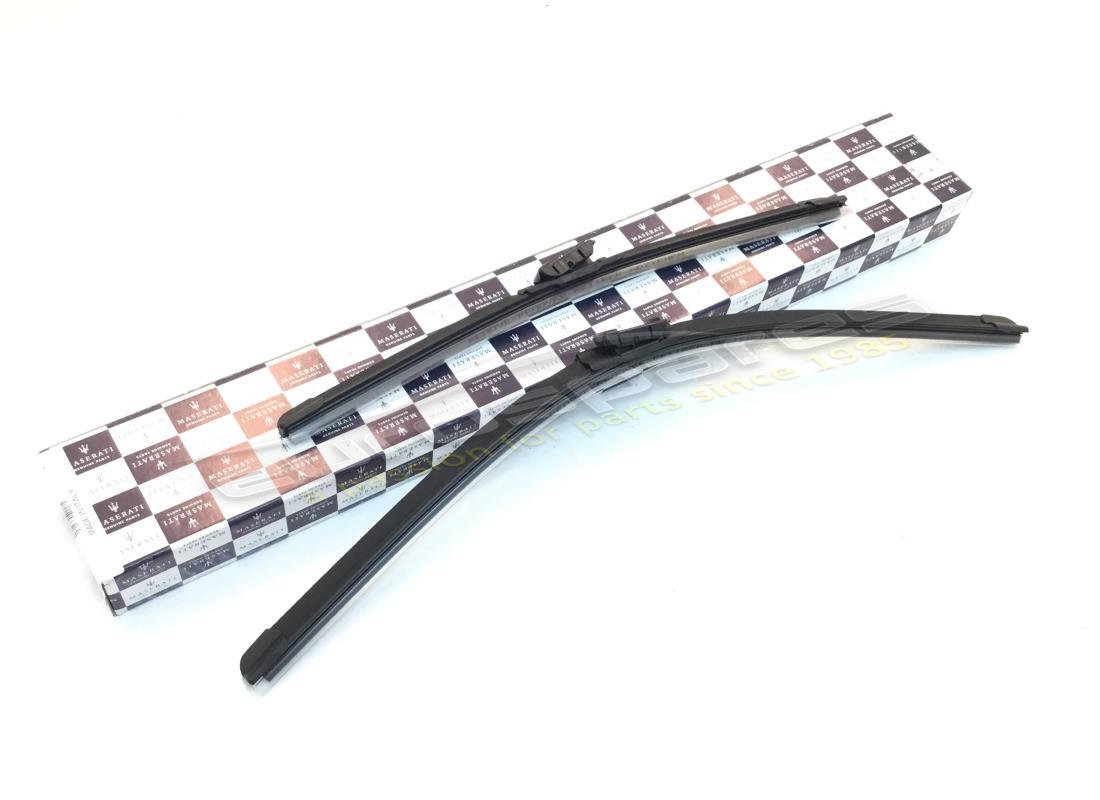 neuf maserati ensemble d'essuie-glace lhd. numéro de pièce 673008176 (1)