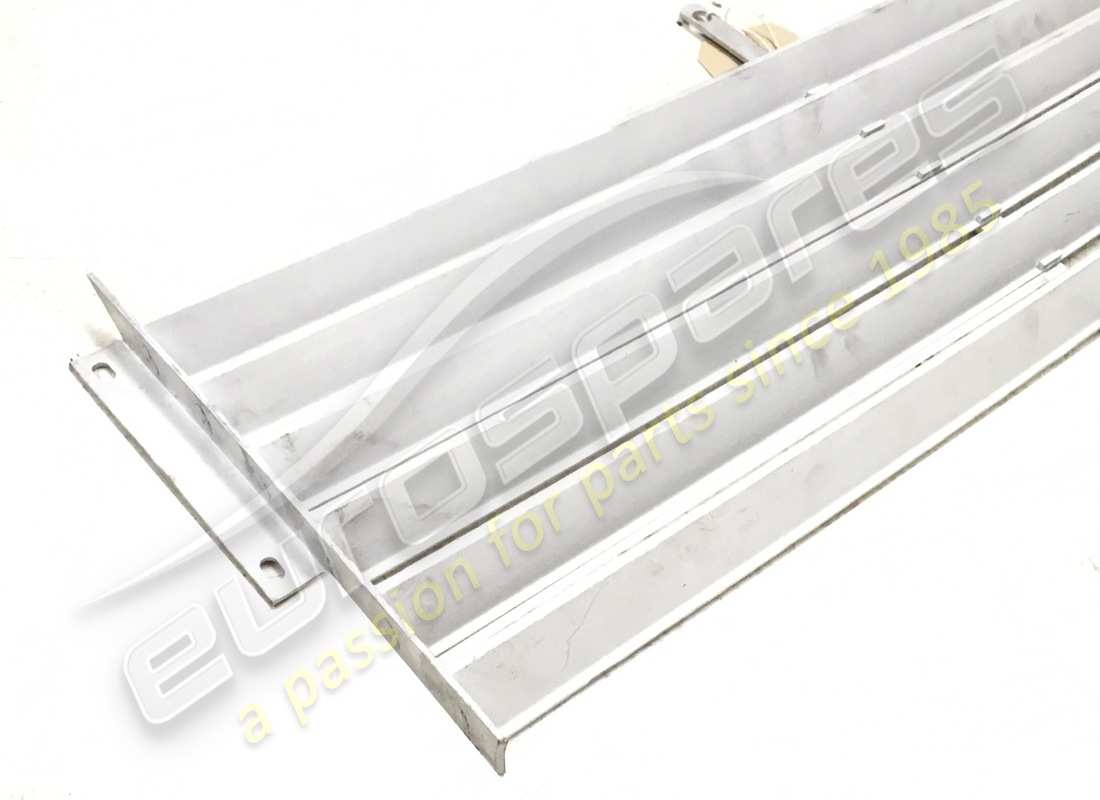 nouvelle grille de capot ferrari. numéro de pièce 61752510 (2)