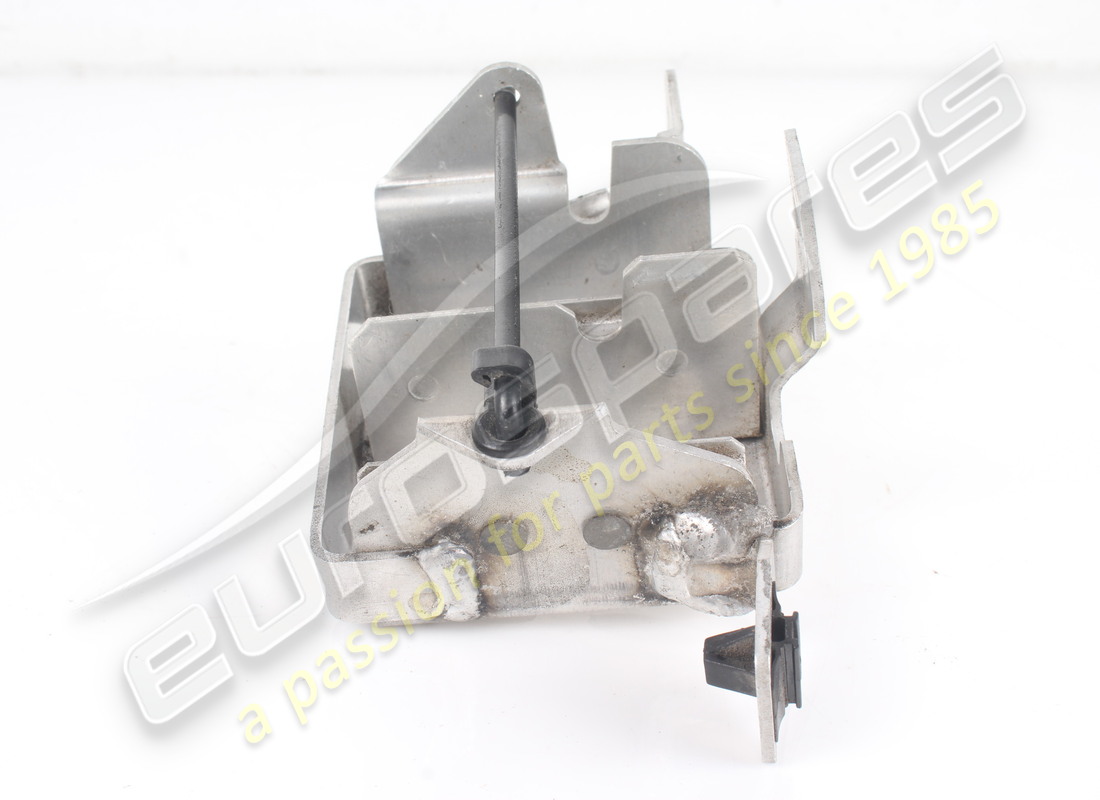 support de montage de soupape tgk d'occasion ferrari. numéro de pièce 84066200 (4)