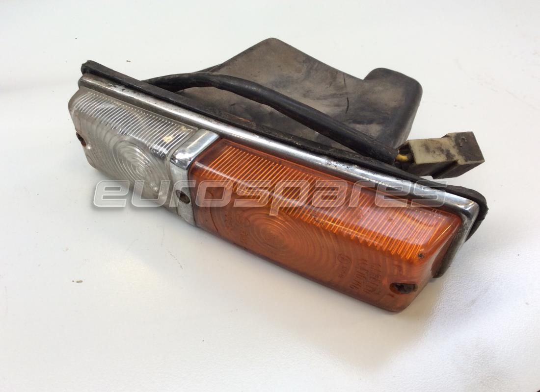 UTILISÉ Maserati CLIGNOTANT AVANT GAUCHE. NUMÉRO DE PIÈCE 0098006 (1)