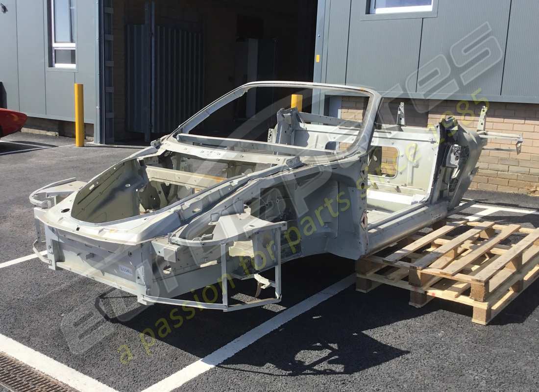 nouvelle carrosserie complète ferrari. numéro de pièce 360shell (3)