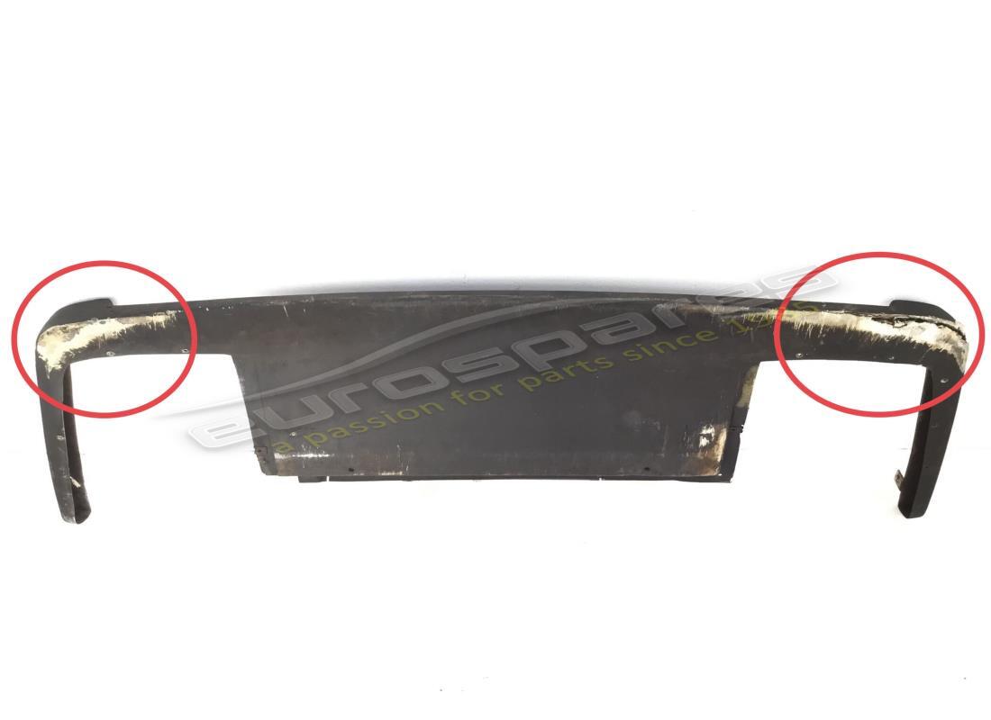 UTILISÉ Ferrari SPOILER. NUMÉRO DE PIÈCE 61777900 (1)