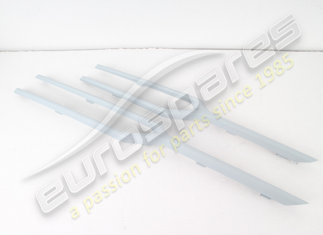nouvelle section de couverture lamborghini. numéro de pièce 4ml807534agru (1)