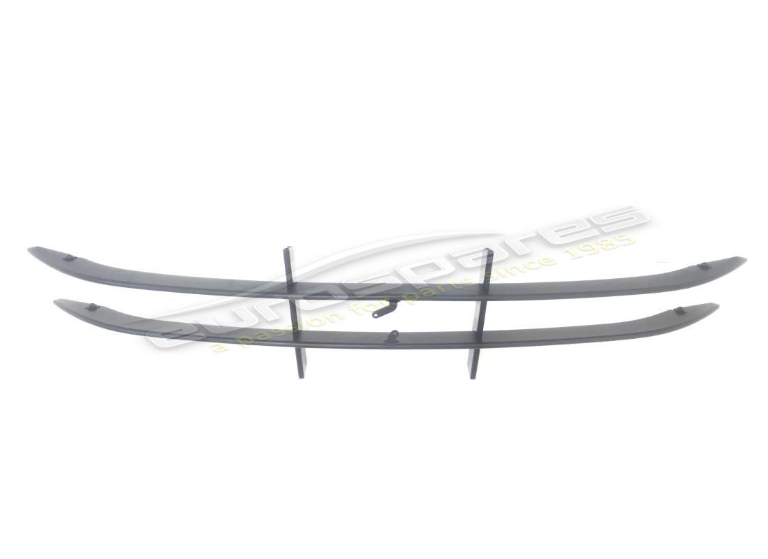 nouvelle grille avant ferrari. numéro de pièce 765709 (1)