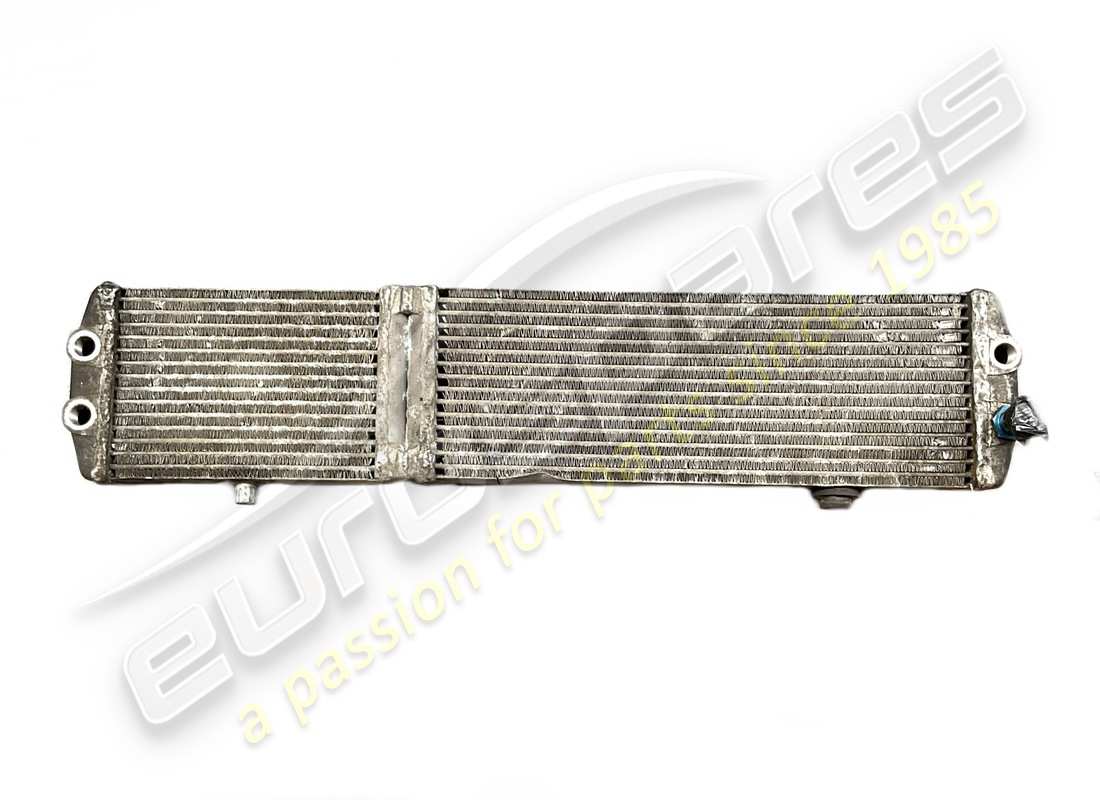 radiateur à huile maserati utilisé. numéro de pièce 382805109 (1)