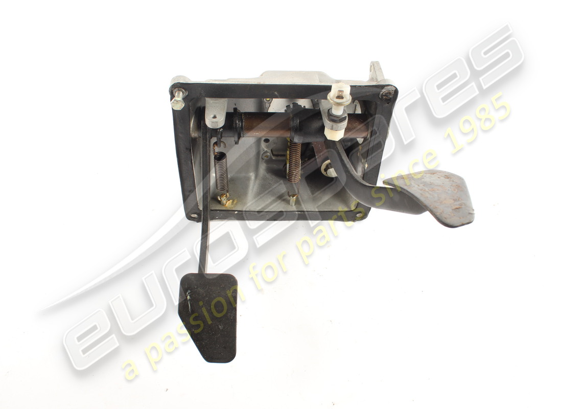 UTILISÉ Ferrari SUPPORT DE BOÎTIER DE PÉDALES COMPLET . NUMÉRO DE PIÈCE 108022 (1)