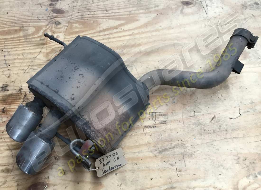 SILENCIEUX ARRIÈRE GAUCHE Maserati UTILISÉ. NUMÉRO DE PIÈCE 237724 (1)