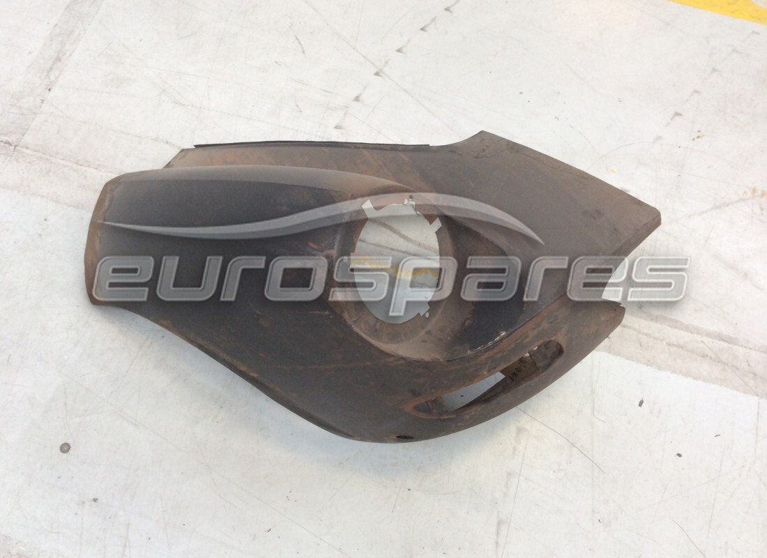 aile avant droit neuve ferrari 330 gt mk2. numéro de pièce 2421804217 (1)