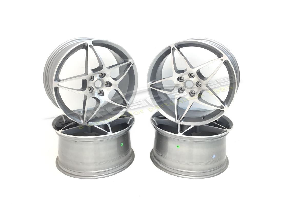 nouveau ensemble ferrari 19'' roues. numéro de pièce 70009990 (1)
