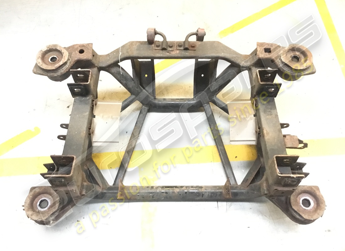ensemble de cadre arrière utilisé maserati. numéro de pièce 208591 (6)
