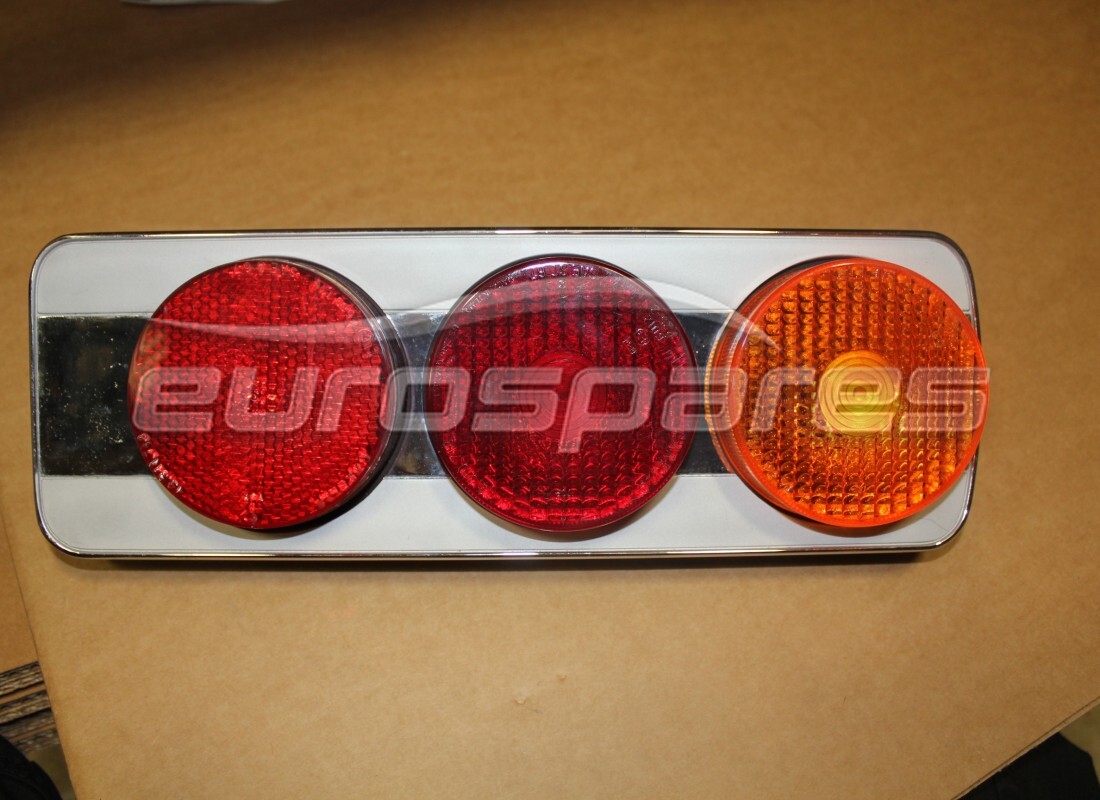 NOUVEAU Ferrari ENSEMBLE DE FEU ARRIÈRE GAUCHE . NUMÉRO DE PIÈCE 2518235100 (1)