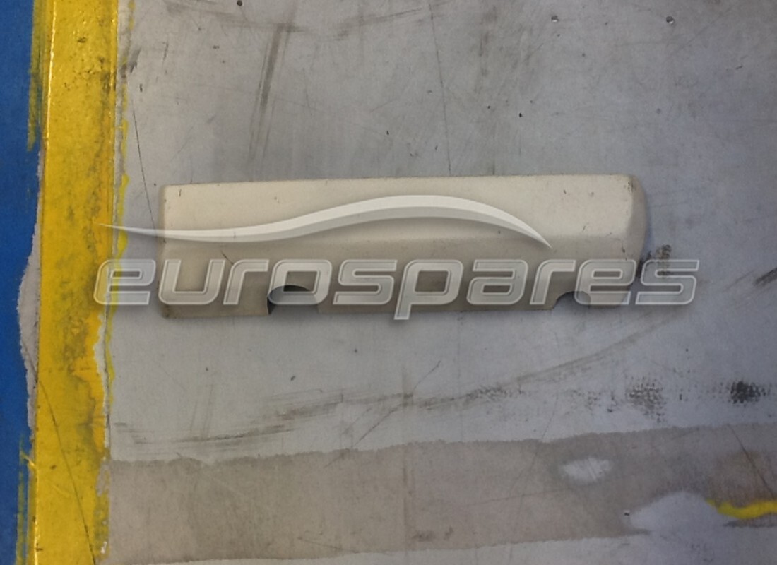 nouveau pare-chocs arrière gauche ferrari. numéro de pièce 61024900 (1)