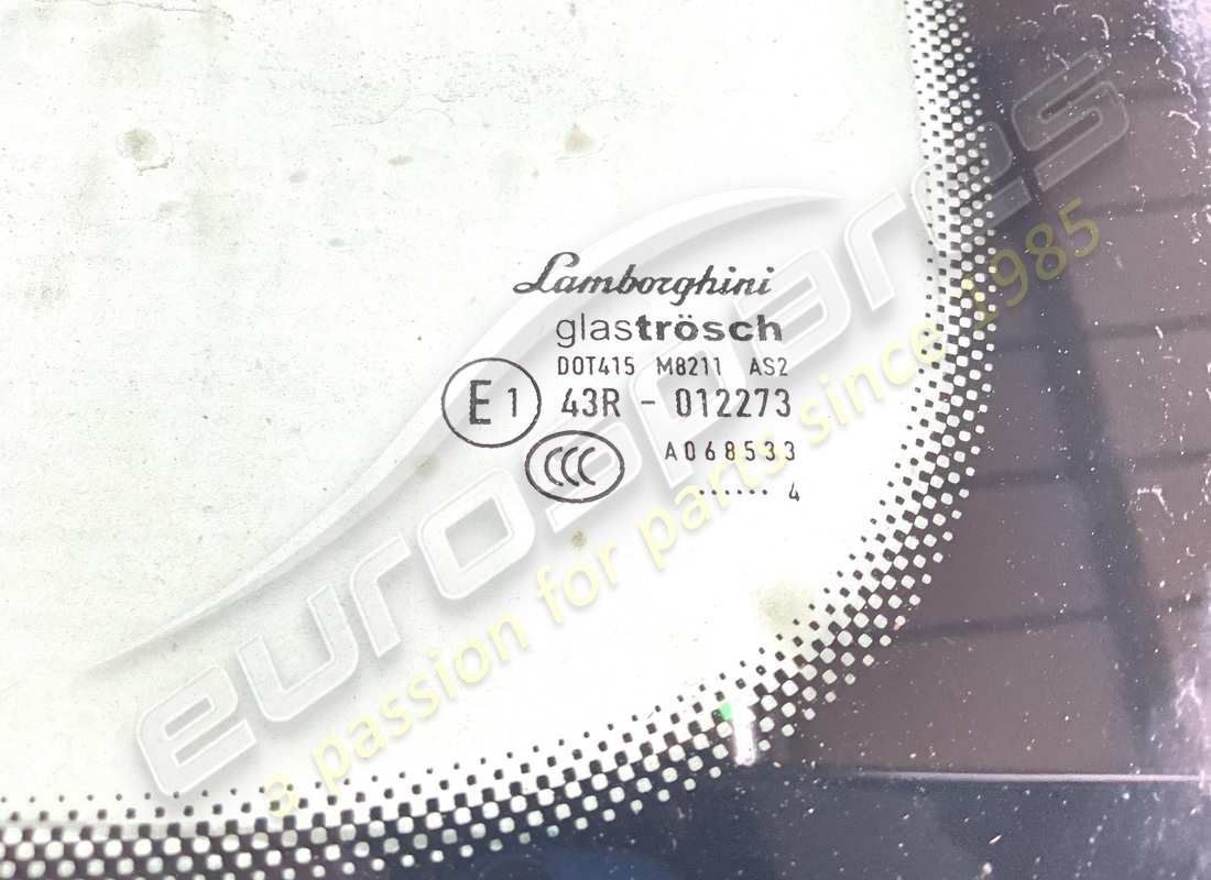 lamborghini vitre de fenêtre arrière utilisée. numéro de pièce 4t8845501b (2)