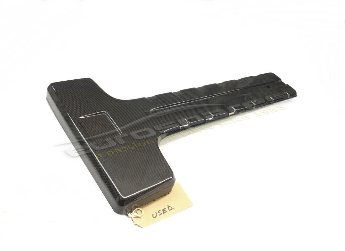 Lamborghini PIÈCE DE COUVERTURE UTILISÉE. NUMÉRO DE PIÈCE 07M103926F (1)