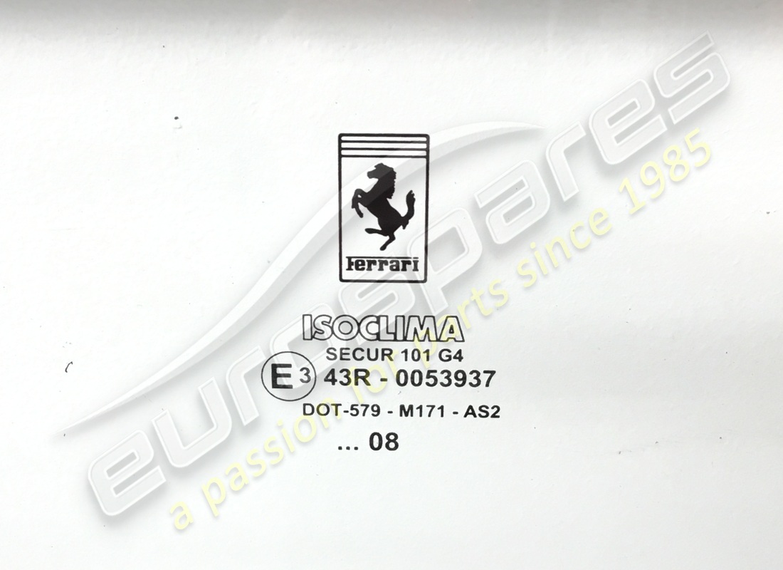 vitre ferrari utilisée pour le capot arrière. numéro de pièce 68074900 (3)