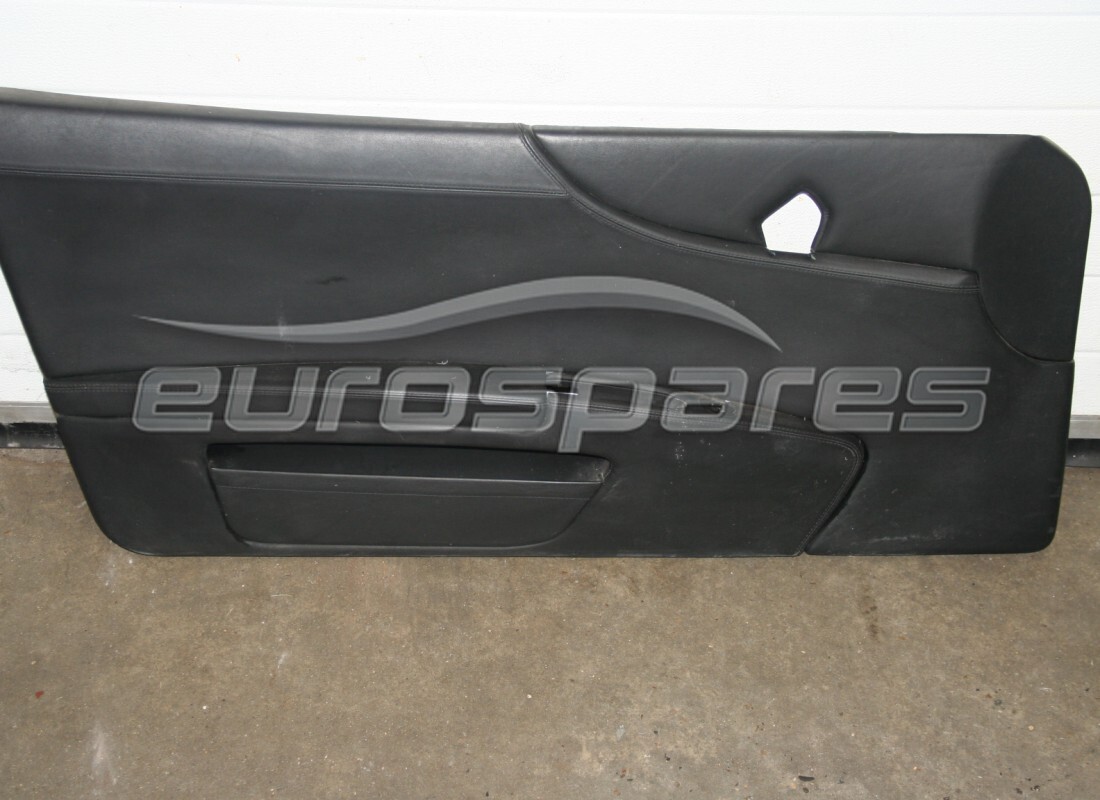 DOUBLURE LH Ferrari UTILISÉE. NUMÉRO DE PIÈCE 647456.. (1)