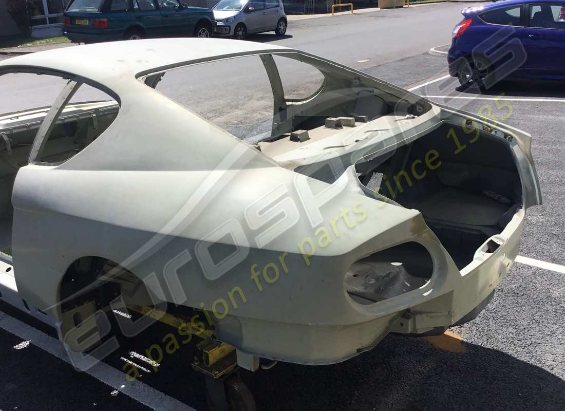 nouvelle carrosserie complète ferrari ferrari 456. numéro de pièce 64318000 (6)