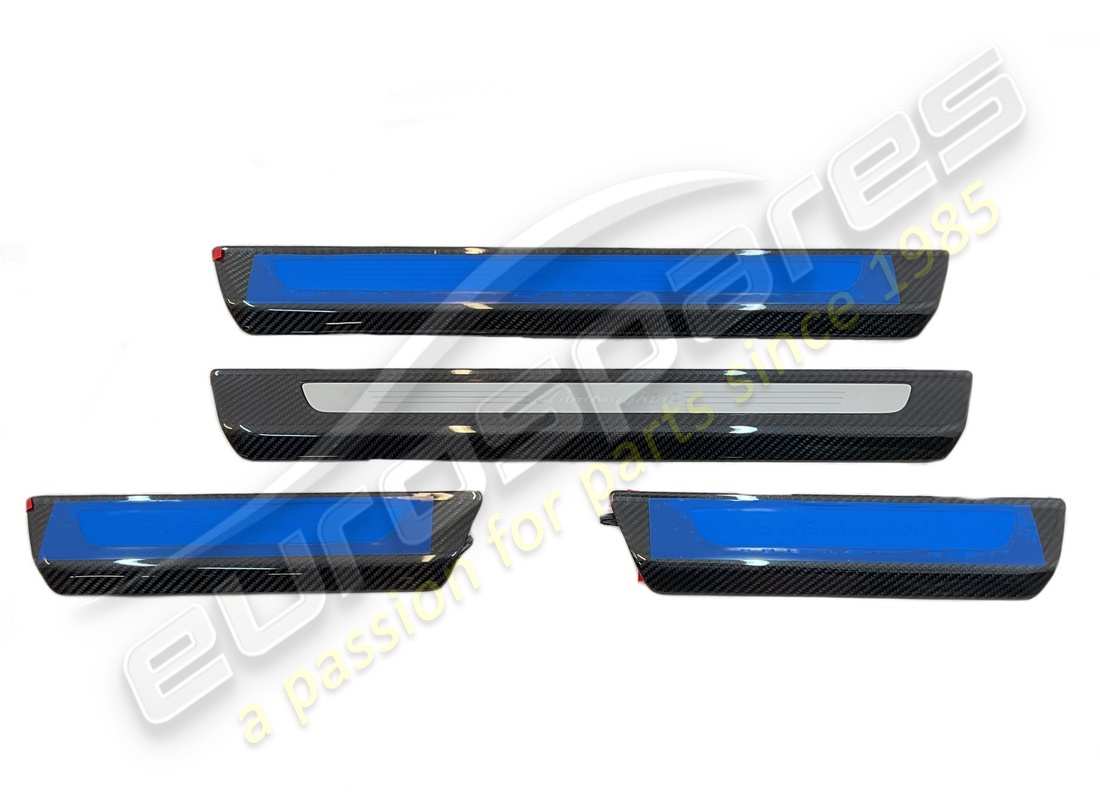 nouveau lamborghini kit de plaque-pieds urus cfk rétroéclairé. numéro de pièce 4ml069641b (1)