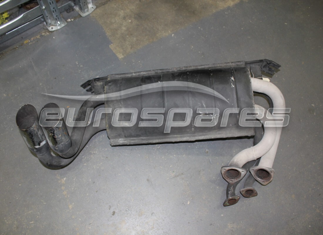SILENCIEUX PRINCIPAL INFÉRIEUR D'OCCASION Ferrari 512BB+I. NUMÉRO DE PIÈCE 109126 (1)