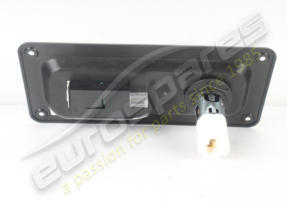 NOUVELLE COUVERTURE LAMBORGHINI. NUMÉRO DE PIÈCE 4T0863387A (3) nouvelle couverture lamborghini. numéro de pièce 4t0863387a (3)