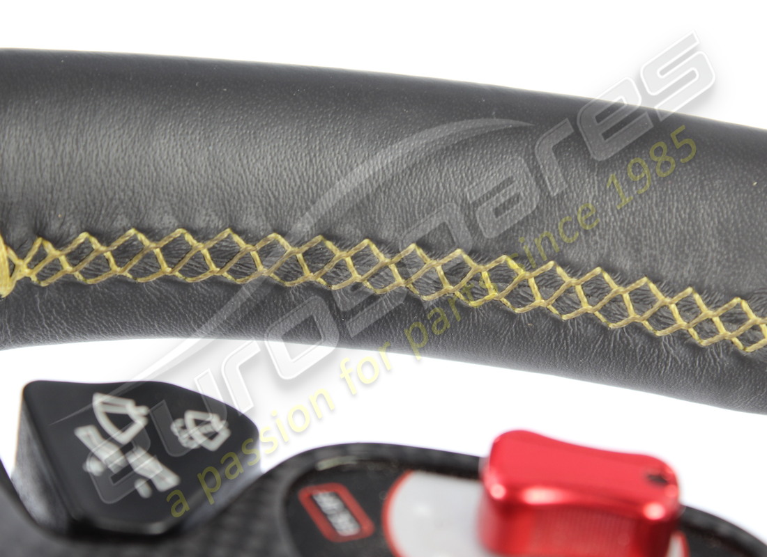 volant complet d'occasion ferrari - nero [noir]. numéro de pièce 87233700 (7)