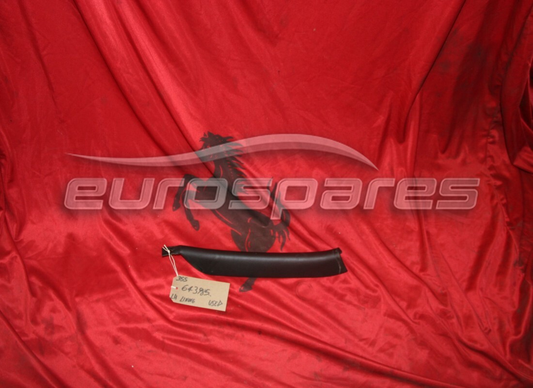 DOUBLURE LH Ferrari UTILISÉE. NUMÉRO DE PIÈCE 643985.. (1)