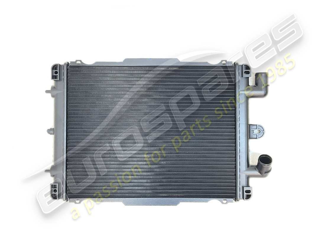 nouveau radiateur d'eau rh ferrari. numéro de pièce 807927 (1)