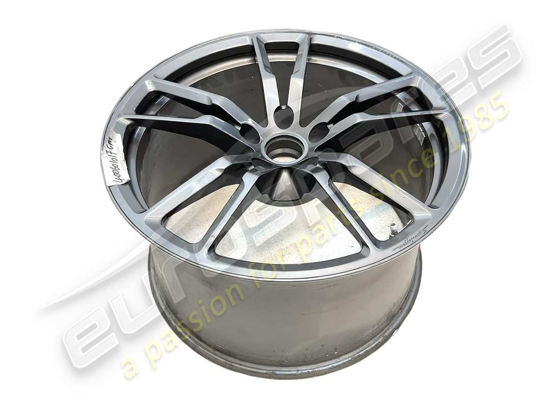 utilisé lamborghini roue arrière (scorpius). numéro de pièce 400601017cm (3)