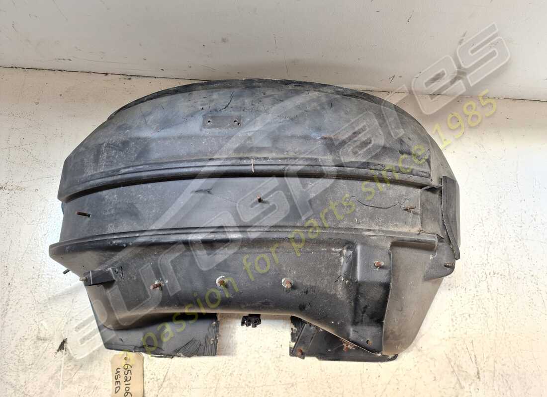 UTILISÉ Ferrari PANNEAU DE PASSAGE DE ROUE AVANT DROIT RHD. NUMÉRO DE PIÈCE 65210600 (1)