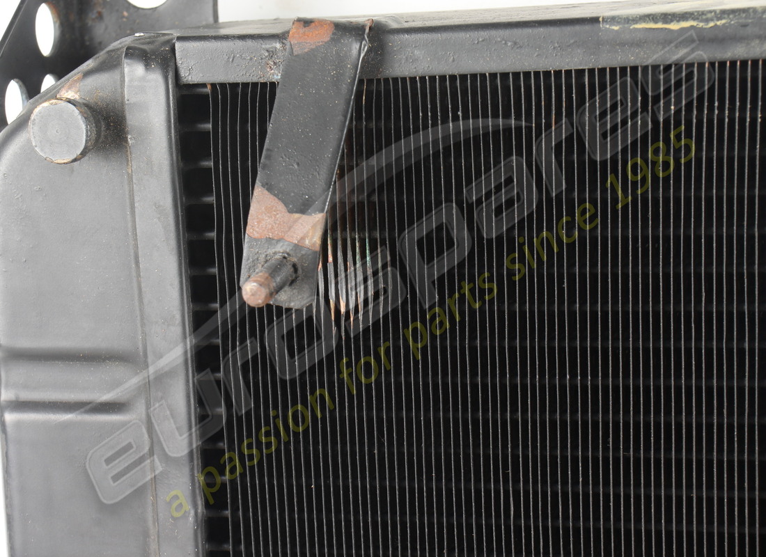 nouveau radiateur à eau ferrari. numéro de pièce 119951 (5)