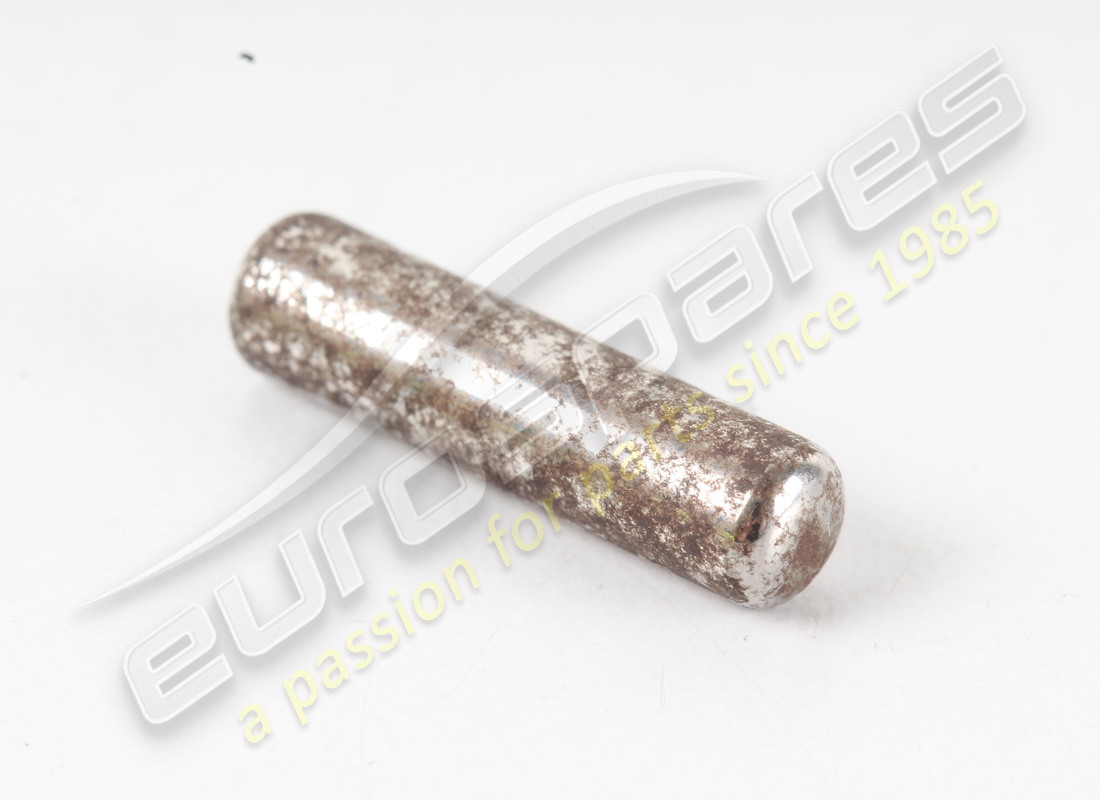 nouveau goujon maserati. numéro de pièce 311020324 (1)