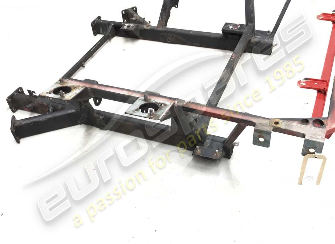 utilisé ferrari châssis de moteur lhd numéro de pièce 124576 (3)