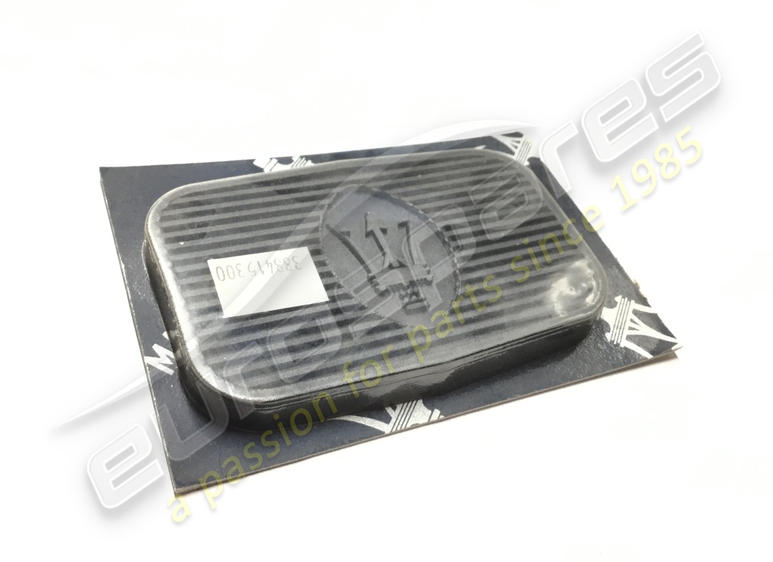 nouveau couvercle de pédale de frein maserati. numéro de pièce 388415300 (1)