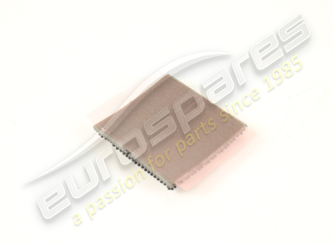 nouveau bouton de fixation maserati. numéro de pièce 67724500 (2)