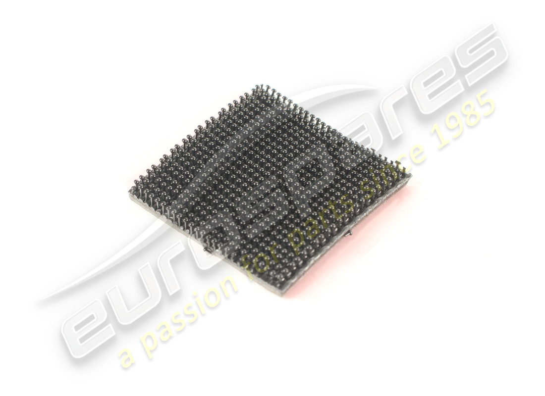 nouveau bouton de fixation maserati. numéro de pièce 67724500 (1)