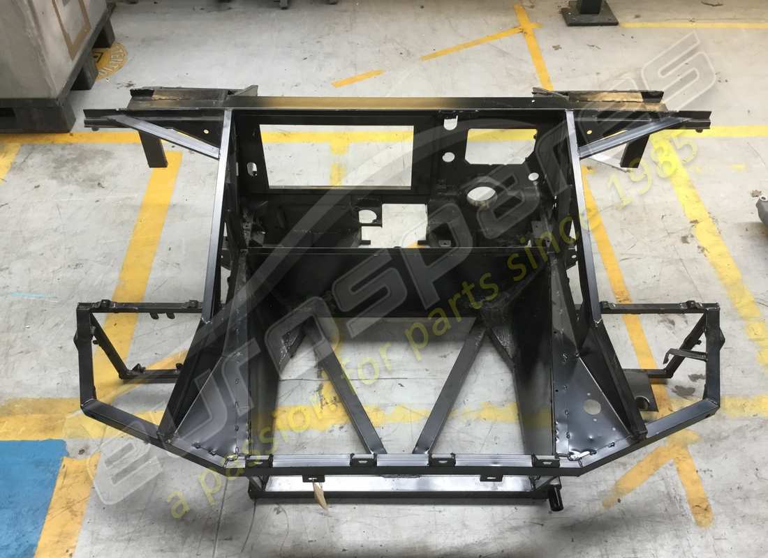 nouveau cadre lamborghini. numéro de pièce 410898045 (2)