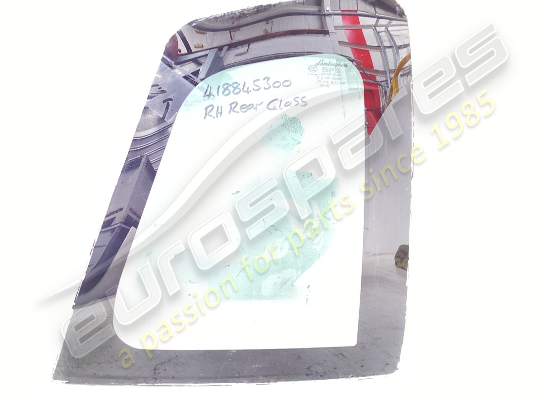 Vitre latérale arrière d'occasion Lamborghini. Numéro de pièce 418845300 (1)