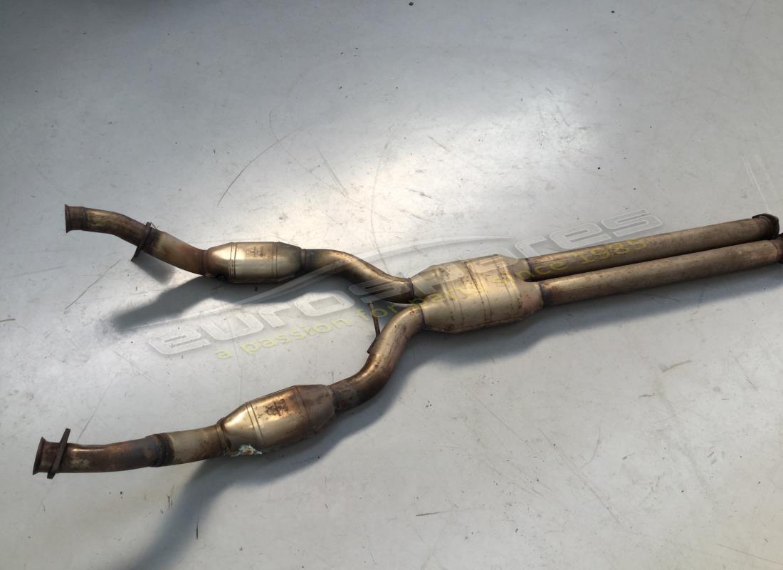 CONVERTISSEUR CATALYTIQUE AVANT Maserati UTILISÉ. NUMÉRO DE PIÈCE 379080104 (1)
