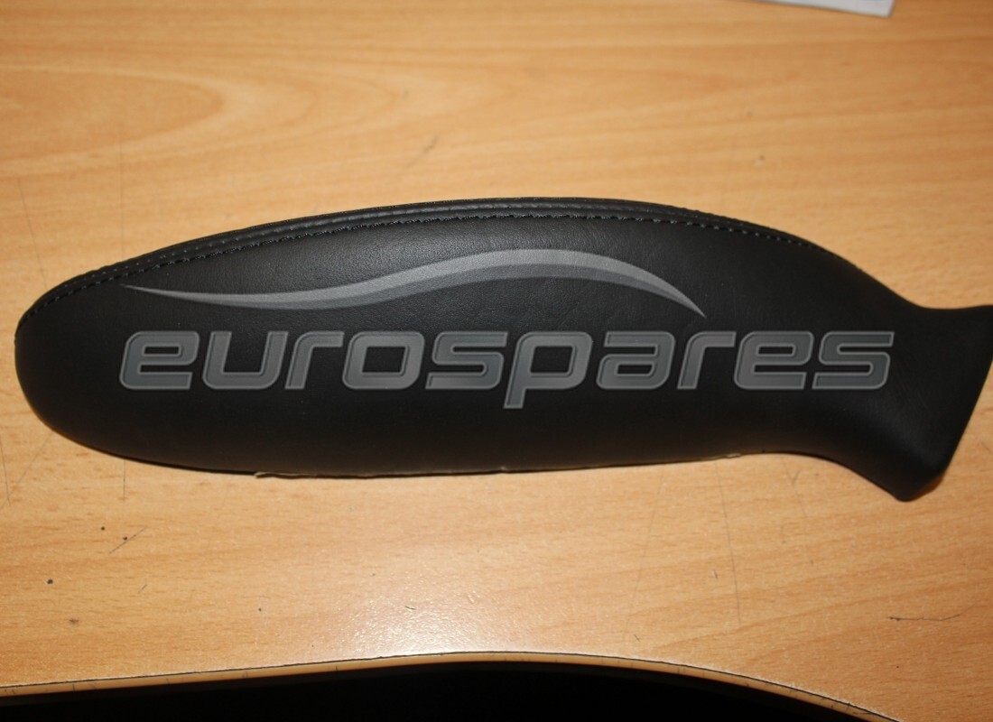 nouveau ferrari accoudoir gauche en noir vm8500. numéro de pièce 64627800 (1)