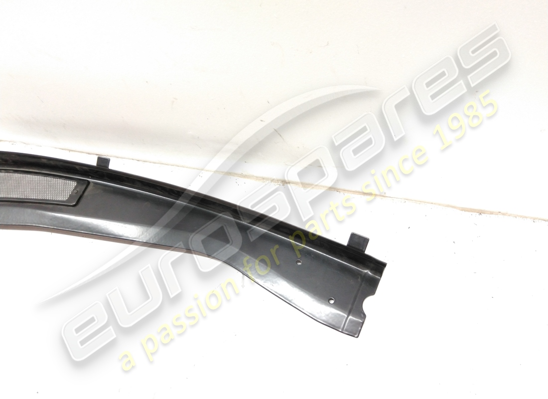 moulage extérieur droit ferrari utilisé pour gb/au. numéro de pièce 65241700 (4)
