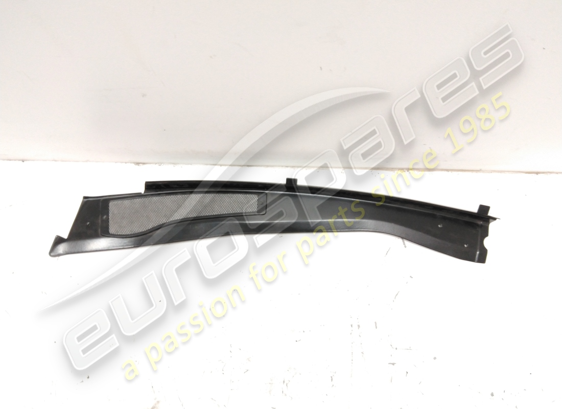 moulage extérieur droit ferrari utilisé pour gb/au. numéro de pièce 65241700 (3)