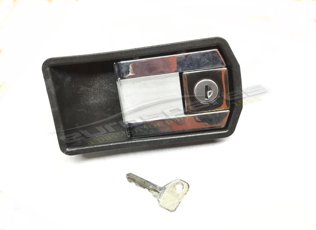 nouvelle poignée de porte droite ferrari. numéro de pièce 40062507 (1)